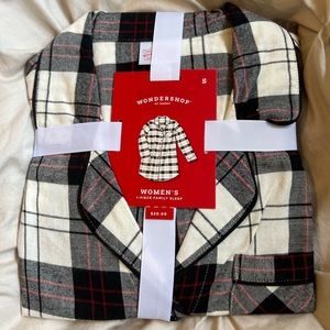 Target Wondershop Women’s holiday sleep shirt